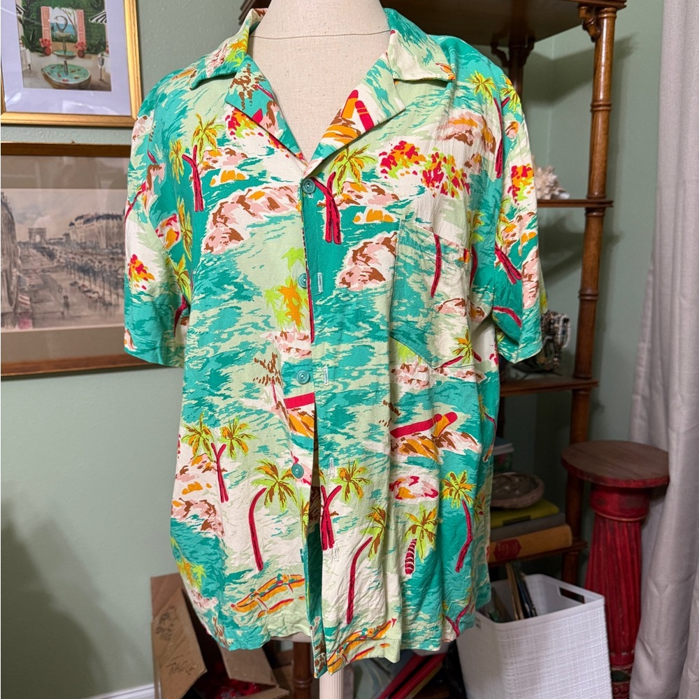 Vibrant Tropical Print Button Down Shirt